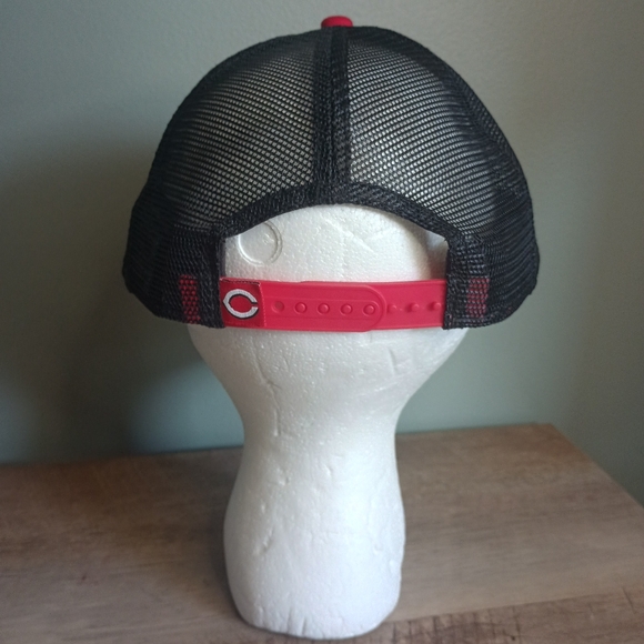 New Era 9twenty Cincinnati Reds Snapback Hat OS Mesh Patch MLB Genuine Merch - Picture 4 of 10